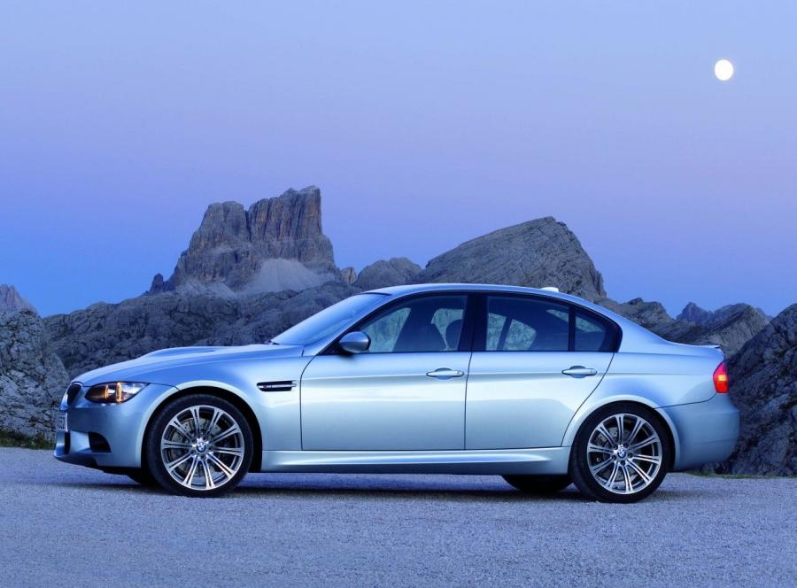 BMW M3 Sedan 2008 года  (фото 53 из 85)
